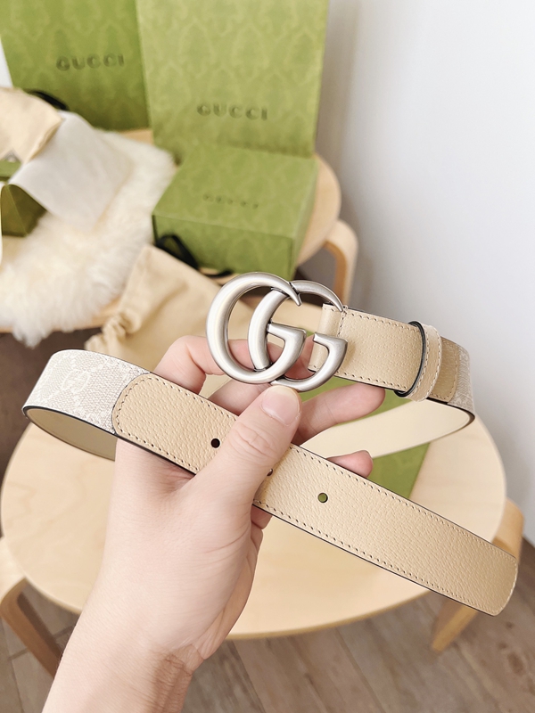 スーパーコピーグッチベルト細部ディテール